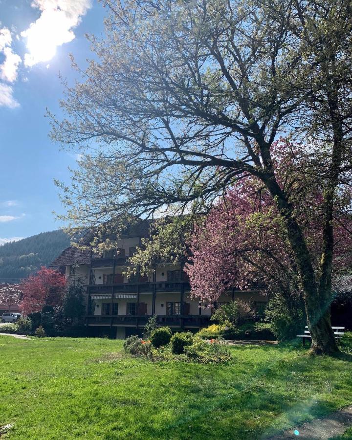 فندق لاندهوتل هيرشين Oberwolfach المظهر الخارجي الصورة