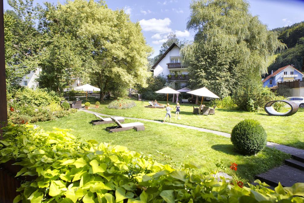 فندق لاندهوتل هيرشين Oberwolfach المظهر الخارجي الصورة